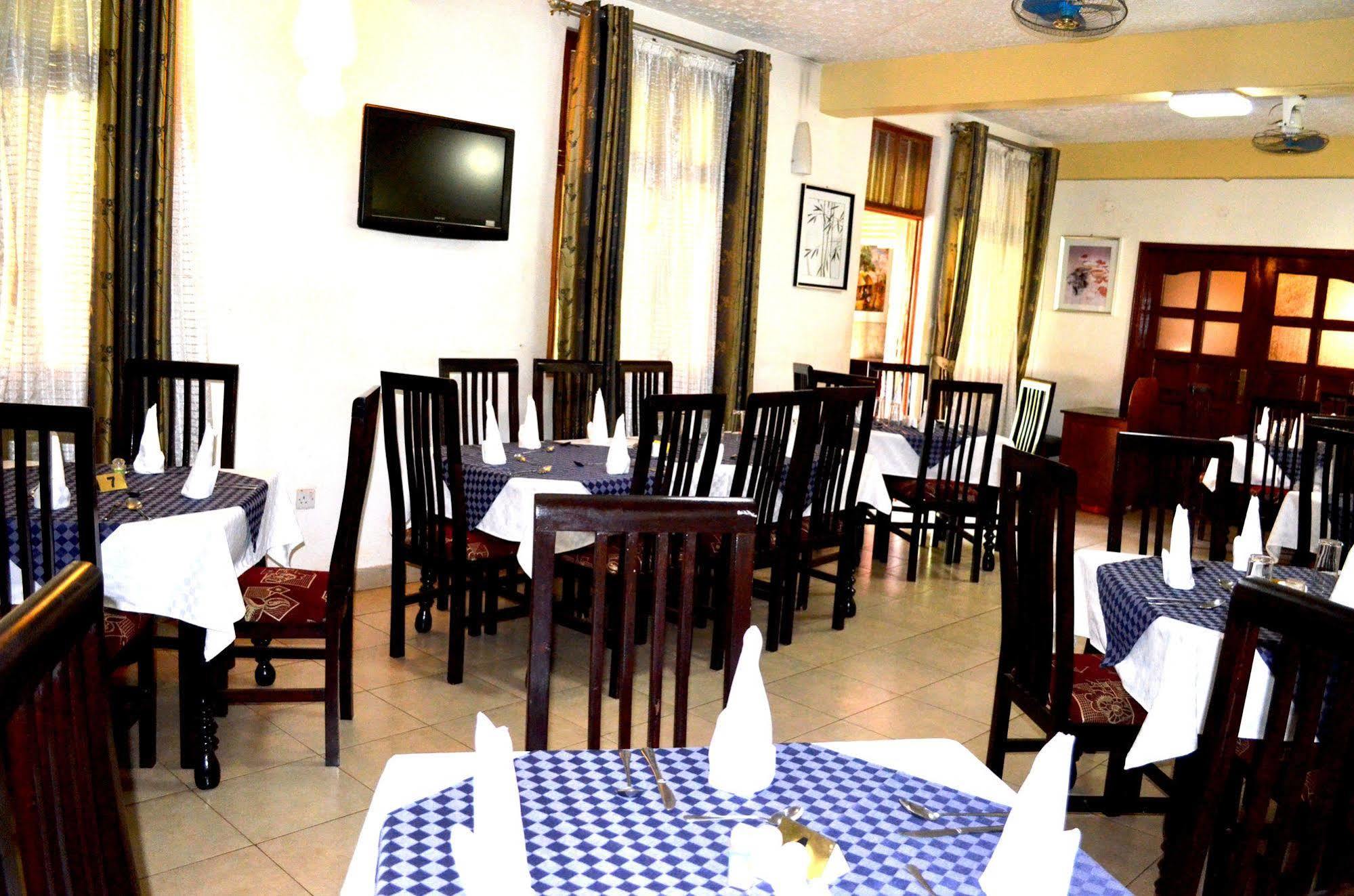Areba Hotel Entebbe Exterior foto